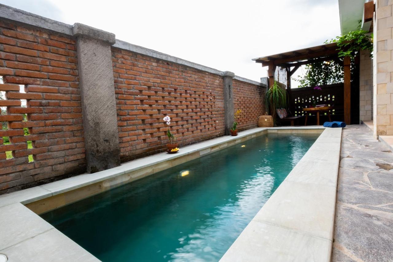 Oyo 1493 Surya Villa Selong Belanak Zewnętrze zdjęcie
